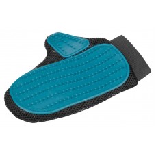 Trixie рукавичка для котів і собак для догляду за шерстю 18х24см